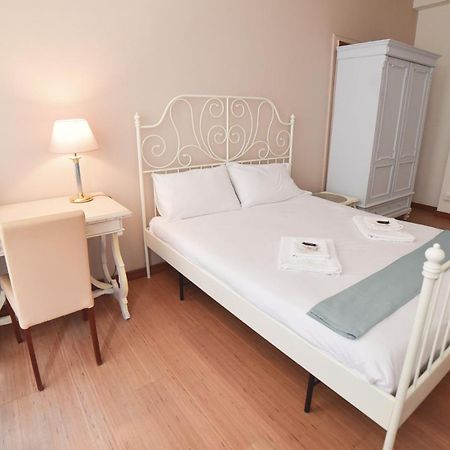Barcolana Lodge - Hostel Trieste Bagian luar foto