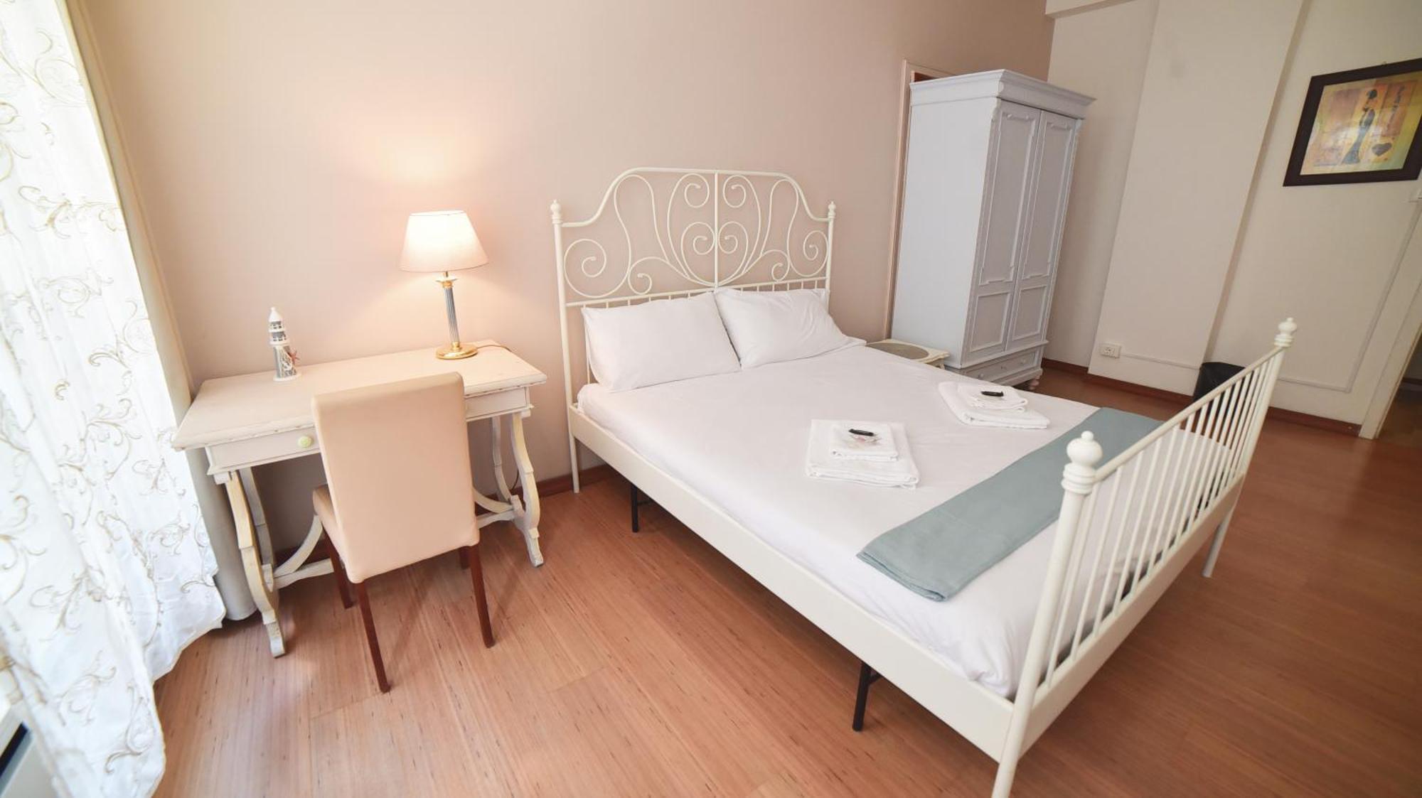 Barcolana Lodge - Hostel Trieste Bagian luar foto